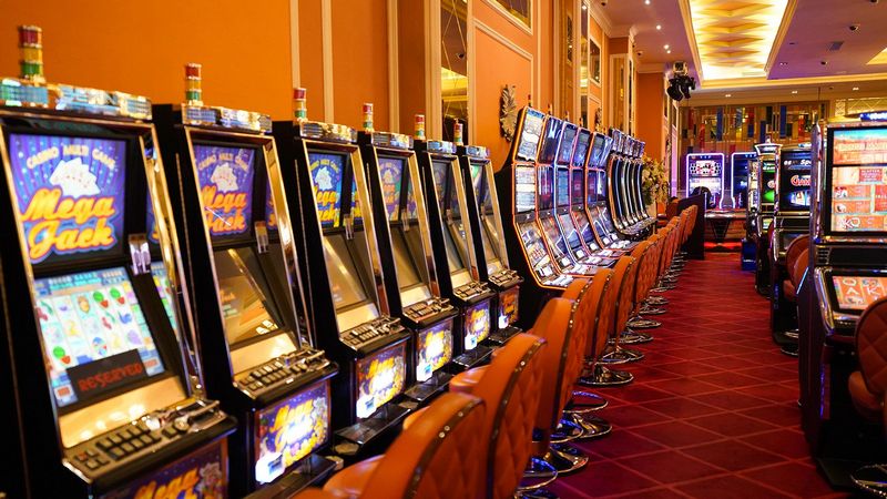 LEV Online Casino - Где классические слоты сочетаются с современными инновациями